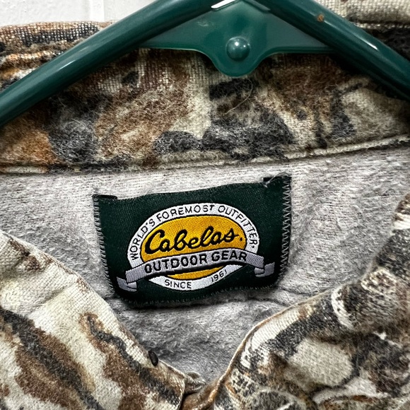 Men’s Medium Cabela’s Button Down Hunting Shirt - Picture 4 of 8